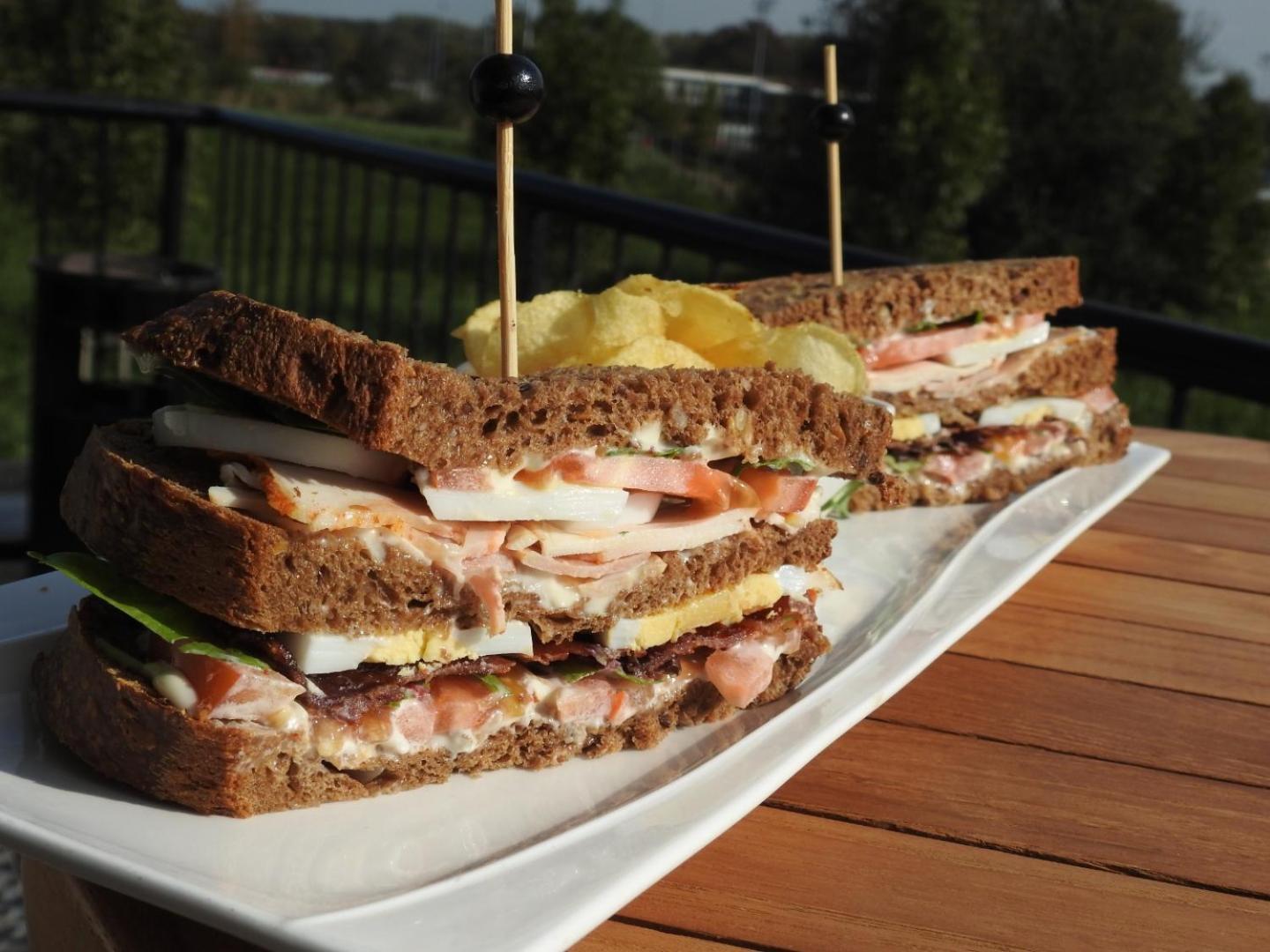 Cafe Brasserie Het Heerenhuis Het Kalf Экстерьер фото